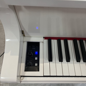 <span class=keywords><strong>Piano</strong></span> numérique auto-jouant MG152 <span class=keywords><strong>blanc</strong></span>, <span class=keywords><strong>piano</strong></span> à queue miniature, finition haute brillance - Product Image 5