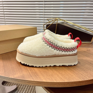 Botas de Nieve de Plataforma con Forro de Piel, Diseño Étnico con Bloques de Color, Tejidas en Cuero Genuino, de Alta Calidad y Lujo - Product Image 1