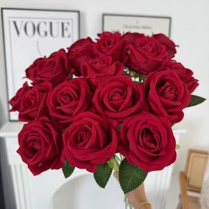 Rose artificielle en soie simulée en gros pour vitrine de centre commercial, arrangement extérieur en cascade de roses - Product Image 4