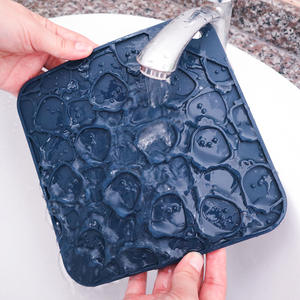 Plato de Silicona para Lamer para Perros, con Ventosa, de Grado Alimenticio, Personalizable con Logotipo, Práctico y de Venta Caliente - Product Image 2