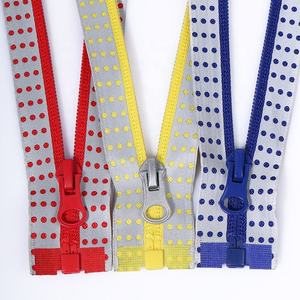 Haute Qualité 3 #5 #8 # Extrémité Ouverte Réfléchissant Zip Bobines Bande Nylon Étanche <span class=keywords><strong>Fermeture</strong></span> <span class=keywords><strong>Éclair</strong></span> <span class=keywords><strong>pour</strong></span> Veste - Product Image 4
