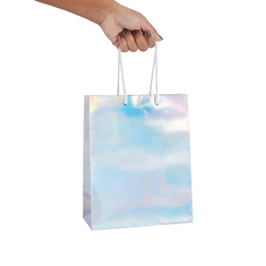 Ventes en gros de sacs en papier holographique de haute qualité pour vêtements de luxe avec logo personnalisé - Product Image 4