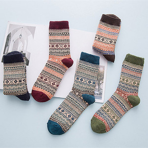 2025 Custom Comfortable Luxury Soft Harajuku Stripe <strong>Wool</strong> <strong>Thick</strong> Winter Knitted Tube Warm Vintage <strong>Socks</strong> for <strong>Men</strong> - Product Image 3