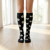 Chaussettes de compression tricotées mi-hautes pour hommes et femmes |   Soutien respirant pour la course à pied, les voyages et le quotidien |   Logo personnalisé pour le bas du corps/le corps entier ODM |