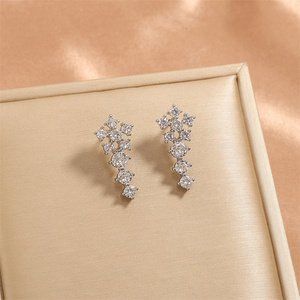 Pendientes Lacole EP6094 con Flor de Circonio, Plateados en Plata Pura para Mujer, Novia, Compromiso 2025 - Product Image 4
