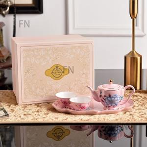 Ensemble de théière et de cafetière en porcelaine fine de luxe résistante à la chaleur, ovale, avec des fleurs en relief, style royal anglais, provenant du Guangdong, pour cadeau - Product Image 2