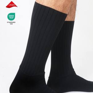Chaussettes de cyclisme professionnelles en gros, logo imprimé personnalisé, séchage rapide, résistantes à la transpiration, chaussettes de sport VTT unisexes - Product Image 5