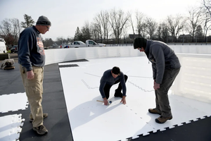 Prezzo basso pista di pattinaggio su ghiaccio artificiale pista di pattinaggio su ghiaccio mobile prezzo - Product Image 4
