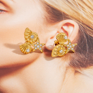 Boucles d'oreilles clous en acier inoxydable, thème étoile de mer et océan, couleur or 18 carats et argent, bijoux de fête - Product Image 3