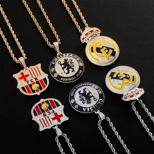 Colgante de fútbol de cobre con circonitas estilo hip-hop al por mayor, medalla conmemorativa colorida estilo goteo - Product Image 1