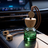 Nouveau modèle de flacon de recharge d'aromathérapie pour voiture, en verre, forme ronde, type fiole Erlenmeyer, avec bouchon à vis, vide, 10 ml, flacon pendentif pour la maison