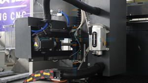 Fresadora CNC de aluminio <span class=keywords><strong>Eworld</strong></span> con control por botones para perfiles de aluminio, componente de motor central de alta seguridad - Product Image 2