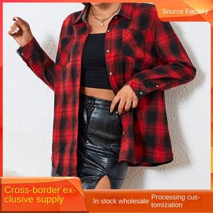 2022 pour <span class=keywords><strong>Amazon</strong></span> automne hiver chemise à carreaux pour femmes européenne américaine flanelle revers veste manches longues bouton Vintage décontracté - Product Image 2