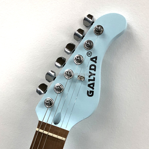ST Electric Guitar Kit - Daphne Blue Single-Ply Tremolo Vibrato Pickup - Stainless Steel Frets - Product Image 3