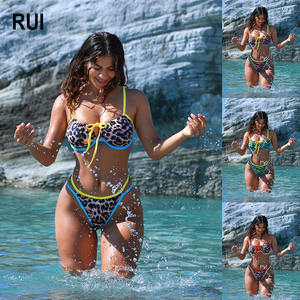 Ensemble bikini push-up dos nu à imprimé léopard respirant et écologique à séchage rapide pour femme, marque OEM, avec logo frontal - Product Image 1