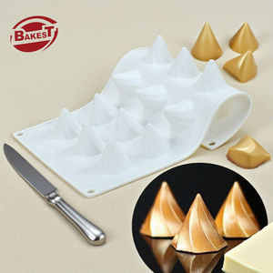 แม่พิมพ์ซิลิโคนทำขนมช็อกโกแลต 3 <span class=keywords><strong>มิติ</strong></span> <span class=keywords><strong>รูป</strong></span><span class=keywords><strong>ทรง</strong></span>ยอดเขาเล็กๆ สำหรับทำขนมมูสฝรั่งเศส <span class=keywords><strong>รูป</strong></span><span class=keywords><strong>ทรง</strong></span><span class=keywords><strong>สามเหลี่ยม</strong></span>เพชร บรรจุในถุง OPP - Product Image 5