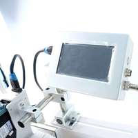 Applicatore di Etichette Rotonde da Tavolo con Codificatore di Data Integrato - Soluzione di Etichettatura Versatile per Bottiglie e Lattine