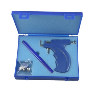Kit de <span class=keywords><strong>pistolet</strong></span> de perçage d'<span class=keywords><strong>oreille</strong></span> plaqué or <span class=keywords><strong>jetable</strong></span> outil hygiénique indolore sûr pour la maison ou le salon pour adultes et enfants pour les mariages - Product Image 6
