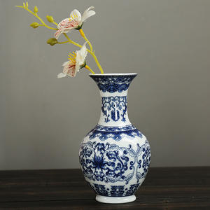 Chinese Stijl Kleine Blauwe En Witte Porseleinen Vaas Klassieke Keramische Bloem Muur Opknoping Vazen Buitenshuis Voor Woondecoratie - Product Image 5