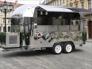 Food Truck d'occasion entièrement fonctionnel, cuisine en aluminium, cuisine mobile d'occasion pour démarrer une activité commerciale (bonbons, chips) - Product Image 1