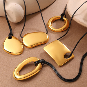 Collar con Colgante Geométrico de Aleación de Zinc, Cordón Negro Ajustable, Cadena para Suéter Unisex de 10 cm o Menos - Product Image 1