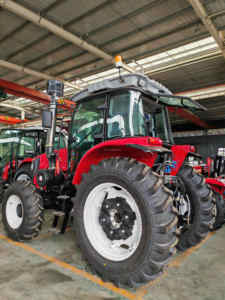 Livraison gratuite <span class=keywords><strong>pas</strong></span> <span class=keywords><strong>cher</strong></span> prix multifonctionnel agricole <span class=keywords><strong>petit</strong></span> tracteur à quatre roues motrices <span class=keywords><strong>motoculteur</strong></span> rotatif avec CE - Product Image 2