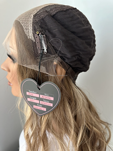 Perruque Lace Front sans colle et sans couture en cheveux européens couleur Balayage <span class=keywords><strong>Blond</strong></span> <span class=keywords><strong>Cendré</strong></span> Luxe avec filet Diamond pour femmes souffrant de perte de cheveux - Product Image 6