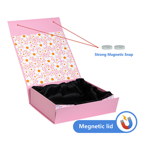 Venta al por mayor de cartón rígido peluca caja de logotipo personalizado Rosa plegable peluca caja con soporte de satén negro - Product Image 5