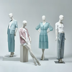 Maniquí femenino de cuerpo completo de fibra de vidrio blanco Premium para escaparate en boutiques de ropa y tiendas de bodas - Product Image 2