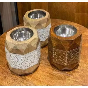 Acheter Brûleurs d'encens Ensemble de 3 pièces Corps en bois et intérieur en métal Brûleurs d'encens faits à la main de style traditionnel à vendre - Product Image 2