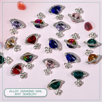 Breloques pour ongles Scintillantes Planètes en Alliage Strass Ciel Étoilé Multicolore Décorations Nail Art Vente en Gros