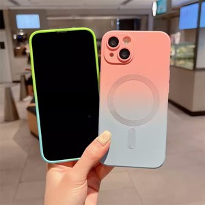 Cao su trường hợp điện thoại 2025 thiết kế mới của trường hợp từ tính cho Iphone 17 16 15 14 Laser Gradient Thiết kế trường hợp điện thoại với ống kính bảo vệ - Product Image 6