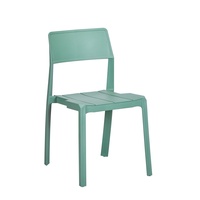 Vente directe d'usine, chaises de restaurant d'extérieur empilables au design simple, chaise de salle à manger de luxe pour le loisir