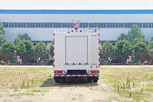 Camion Antincendio Foton 4x2 LHD/RHD a Diesel, Portata 60m, Capacità 8000 Litri, 8m³, Ottimo Prezzo, in Vendita - Product Image 3