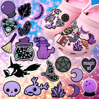 Haute qualité Halloween PVC chaussures breloques pour baskets sabots lacets décor accessoires magique violet horreur tendance en gros