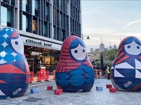 Poupée gigante gonflable LED lumineuse Matryoshka russe de 2m, 3m, 4m pour festival/événement culturel en extérieur