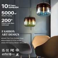 Lampe suspendue LED moderne nordique ronde en fer et verre pour chambre à coucher et salle à manger