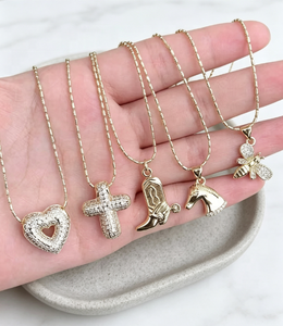 Collares de lujo con dijes de circonita en forma de corazón, cruz, bota, caballo y abeja, accesorios vaqueros para mujer - Product Image 1