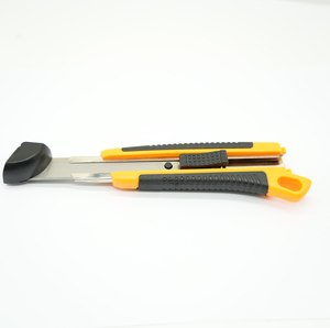 Cuchillo Retráctil para Cortar Cajas, Cuchilla de 18mm con Mango <span class=keywords><strong>TPR</strong></span>, Hoja de Acero de Alto Carbono, Botón de Cambio de Estilo - Product Image 3
