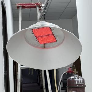 家禽農場、ひよこのための2025年の高品質アフリカ市場ラウンド赤外線ガスブローダーヒーター - Product Image 1