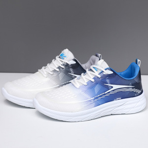 รองเท้ากีฬาแบบสวมใส่ได้หลากหลาย น้ำหนักเบา กันลื่น รุ่นใหม่รับฤดูใบไม้ผลิ ระบายอากาศได้ดี เหมาะสำหรับผู้ชาย ใส่ลำลองหรือวิ่งได้ - Product Image 2