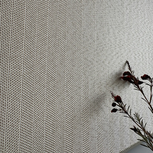 วัสดุปิดผนังสไตล์นอร์ดิกหรูหราทันสมัย สีเบจ ลายวี ง่ายต่อการติดตั้ง ดีไซน์เรขาคณิตระดับไฮเอนด์ สำหรับห้องนั่งเล่น ป้องกันความชื้น - Product Image 1