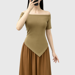 เสื้อคอเรือเปิดไหล่คอลึกชายเสื้อระบายอากาศได้ดีสไตล์สปอร์ตเวียดนามขายส่ง - Product Image 1