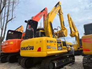 Nice Doosan Komatsu PC130 Pelles sur chenilles d'occasion Machines de construction en bon état, y compris PC120 PC128 PC220 à vendre - Product Image 6