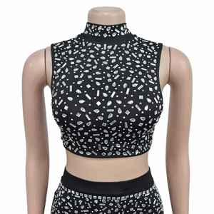 Conjunto de Dos Piezas de Lujo para Mujer: Chaleco y Falda con Bordado de Marca Famosa, Diseño Sexy y Moderno para Fiestas y Clubes - Product Image 5