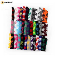 Chaussettes décontractées en coton pour hommes, motif feuille de cannabis, 35 couleurs, faible MOQ, personnalisables, tricotées, respirantes, automne, 10 paires
