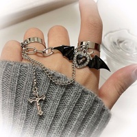 Bagues Cœur d'Amour Gothiques Tendance avec Ailes de Démon pour Femme, Bijoux de Doigt à Double Chaîne avec Pendentif Croix