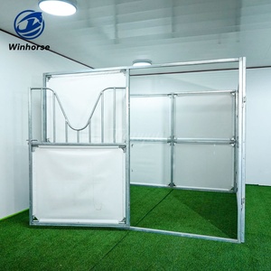 Painéis Leves e Portáteis para Baias de Cavalos Abrigo Temporário ao Ar Livre com Design de Fácil Transporte - Product Image 1