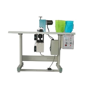 Machine à coudre pour sacs non tissés - Product Image 1