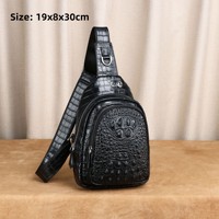Tas dada pria kulit asli bermotif buaya tas selempang pria tas selempang kasual trendi yang dipersonalisasi tas selempang satu bahu.
